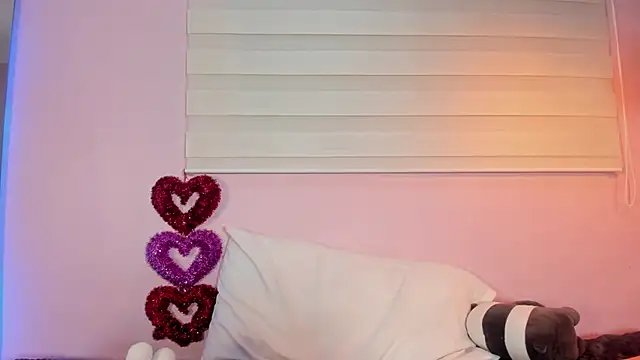 emily sweett24 online show from 03.07.25