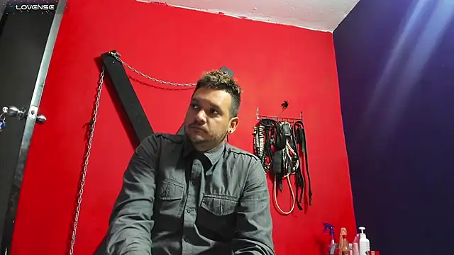 Snapshot of BDSM_SUBMISSION3 chatting on 02.21.25 BDSM SUBMISSION3 online show from 02.21.25