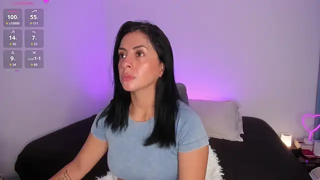 Snapshot of _lucianapalmer chatting on 11.26.25 lucianapalmer online show from 11.26.25