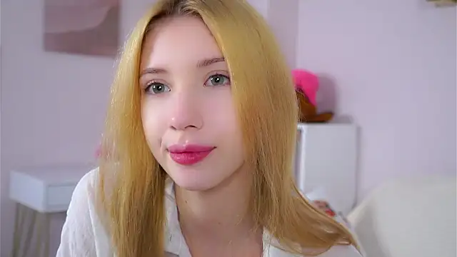 SunnivaCovil online show from 02.03.26