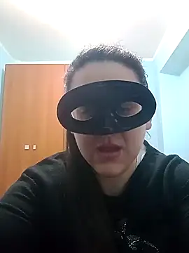 Dolcecurvy online show from 03.17.25