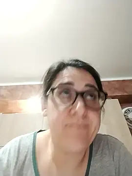 Snapshot of Dolcecurvy chatting on 01.08.26 Dolcecurvy online show from 01.08.26