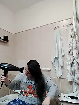 Snapshot of Dolcecurvy chatting on 01.11.26 Dolcecurvy online show from 01.11.26