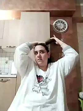 Snapshot of Dolcecurvy chatting on 01.17.26 Dolcecurvy online show from 01.17.26