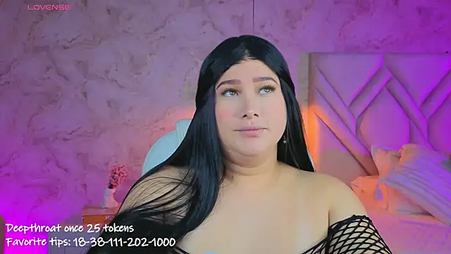 Snapshot of Leaa_Cox chatting on 06.18.26 Leaa Cox online show from 06.18.26