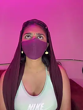 Dishasarmaa05 online show from 03.17.25