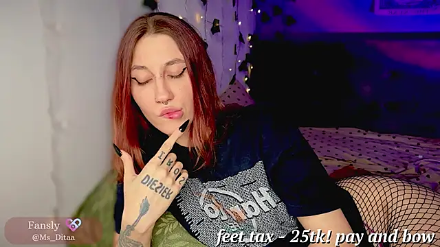 Dita Redrum online show from 09.08.25