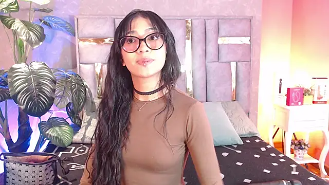 Tyla Ks online show from 09.12.25