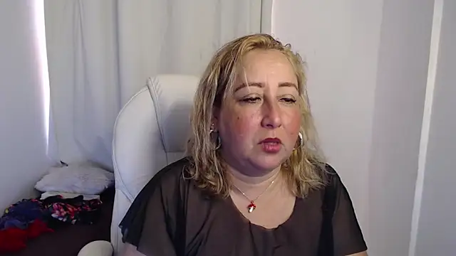 Mature 2025 online show from 10.17.25