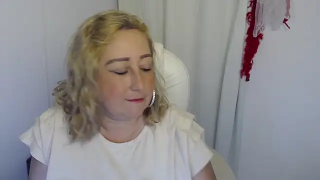 Mature 2025 online show from 11.15.25