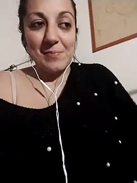 Snapshot of sokiee chatting on 03.12.25 sokiee online show from 03.12.25