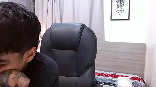 Snapshot of RyanKing19 chatting on 02.28.25 RyanKing19 online show from 02.28.25