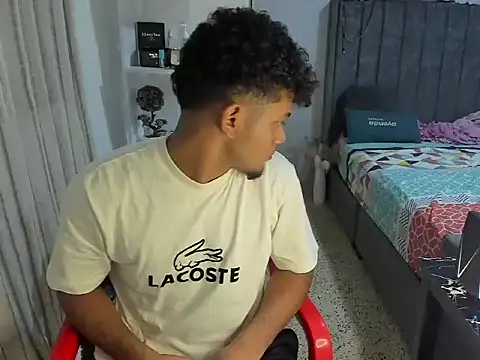 Snapshot of Fox2evans chatting on 12.13.25 Fox2evans online show from 12.13.25