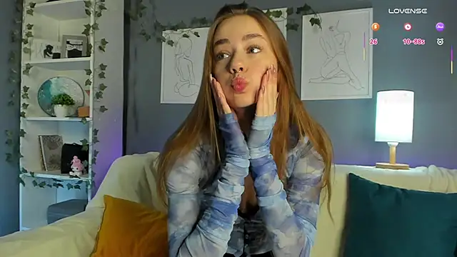 EmilaMills online show from 03.06.25