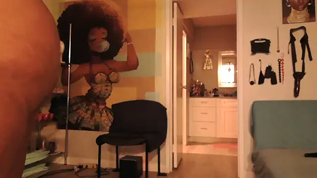 Queenanitadix online show from 09.28.25