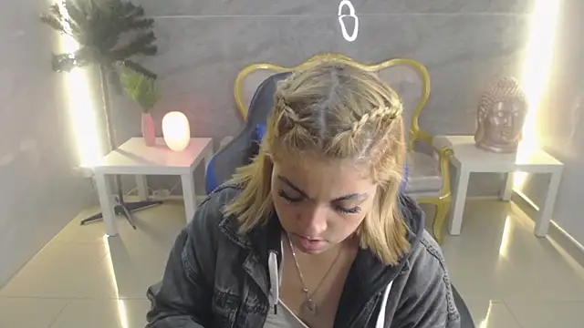 lili conor s online show from 03.13.25