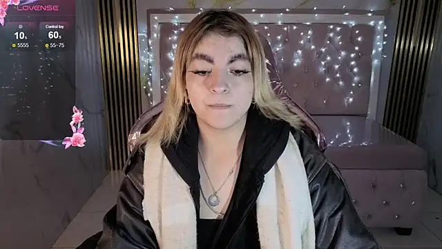 lili conor s online show from 11.18.25