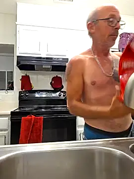 chris8827 online show from 10.12.25