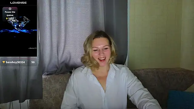 LadyLucky  online show from 10.22.25