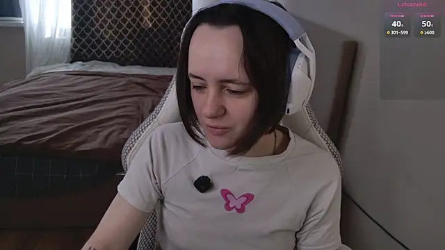 Luna Loveee online show from 07.12.26