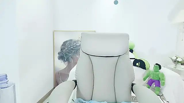 Dazzlebean online show from 04.06.26