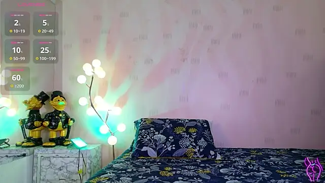 innocenthazel online show from 04.18.26