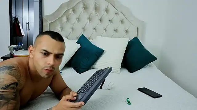 Bastiandelux online show from 10.09.25