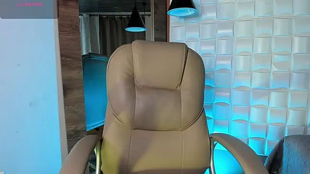 Snapshot of AlejandroStormm chatting on 02.04.26 AlejandroStormm online show from 02.04.26