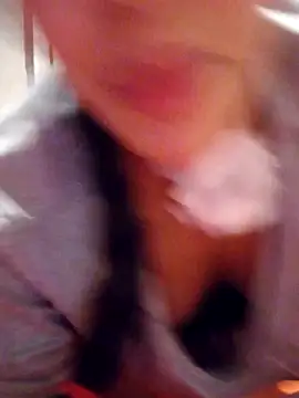 Sexlove1xo online show from 11.04.25