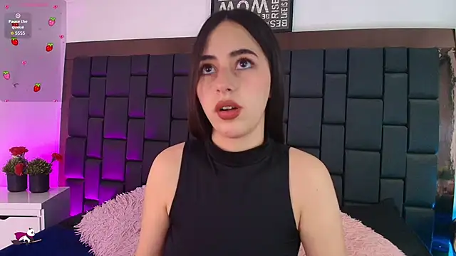 Lexi Howard  online show from 10.24.25