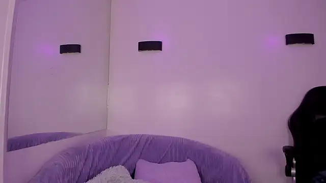 Anniie  Evans online show from 09.24.25