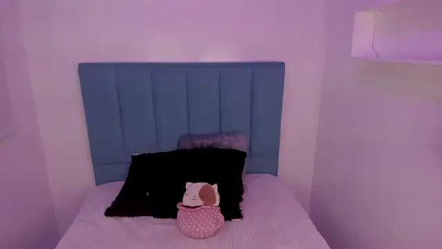 Anniie  Evans online show from 10.09.25