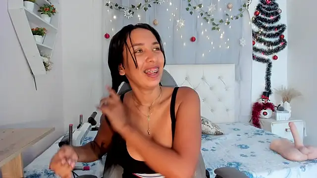 Emma lorense22 online show from 12.19.25