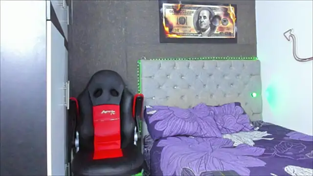 luigi hot  online show from 05.12.26