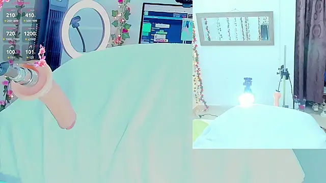 Snapshot of Genesis_Love__ chatting on 03.19.25 Genesis Love online show from 03.19.25
