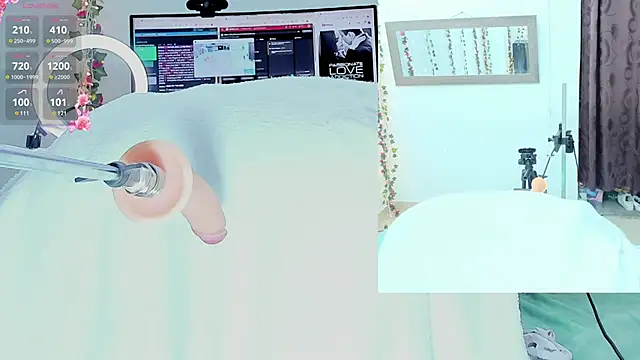 Snapshot of Genesis_Love__ chatting on 03.21.25 Genesis Love online show from 03.21.25