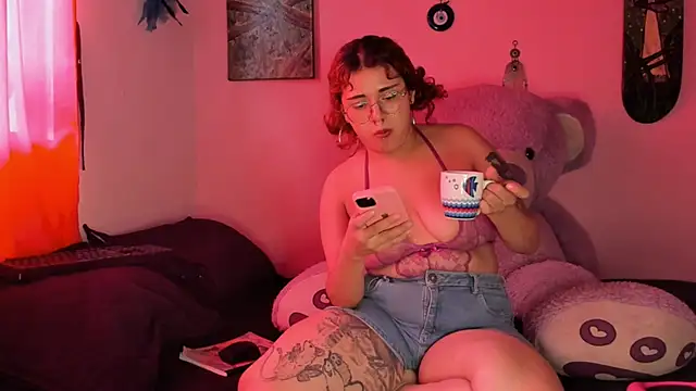 Maddy Jhonsson online show from 02.16.26