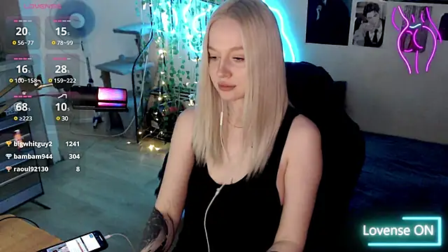 lissallor  online show from 03.20.25