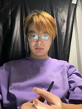 Snapshot of Anson0722 chatting on 10.28.25 Anson0722 online show from 10.28.25