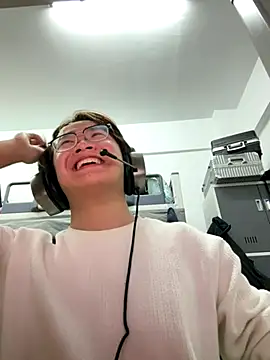 Snapshot of Anson0722 chatting on 11.05.25 Anson0722 online show from 11.05.25