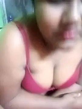 Snapshot of horny_diana chatting on 03.19.25 horny diana online show from 03.19.25
