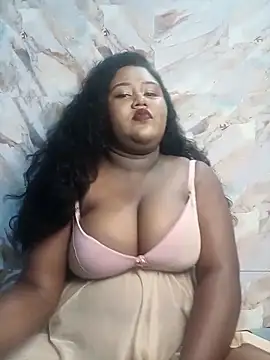 Snapshot of horny_diana chatting on 09.26.25 horny diana online show from 09.26.25