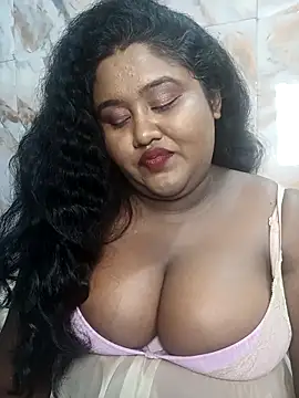 Snapshot of horny_diana chatting on 10.17.25 horny diana online show from 10.17.25