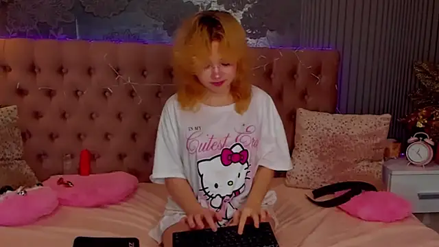 EmilyAngells online show from 12.02.25