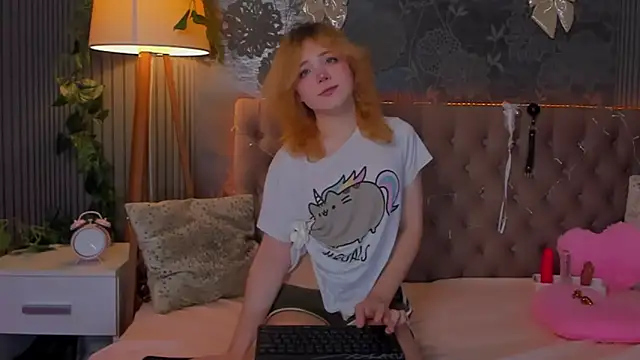 EmilyAngells online show from 12.22.25