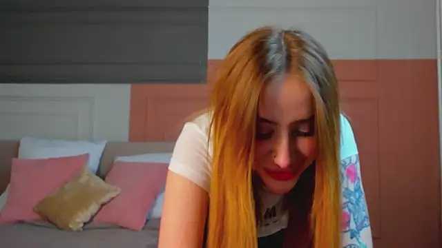  BunnyDollStella  online show from 03.15.25