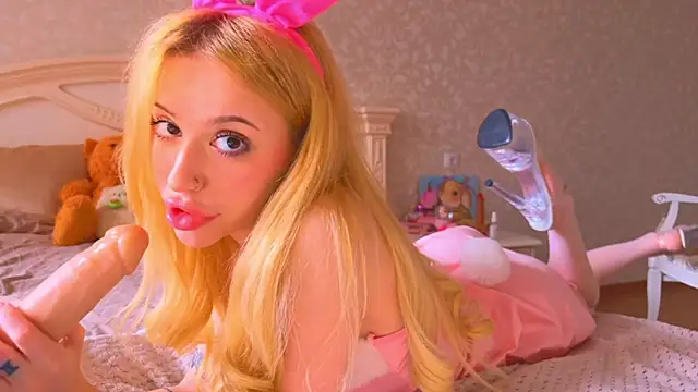  BunnyDollStella  online show from 10.05.25