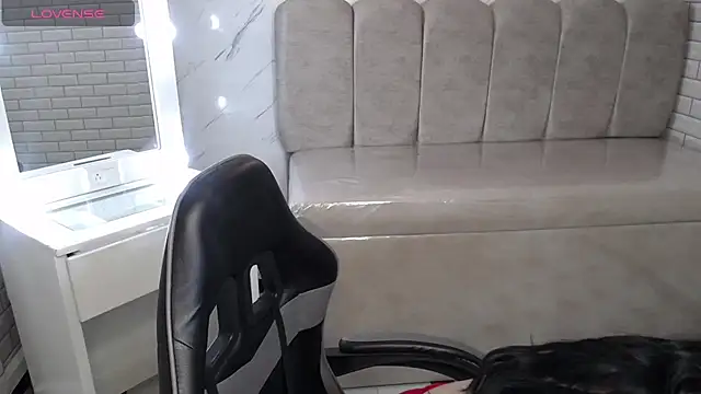 Isabella Collen v online show from 03.03.26