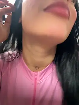 Antonella Smiith  online show from 10.20.25