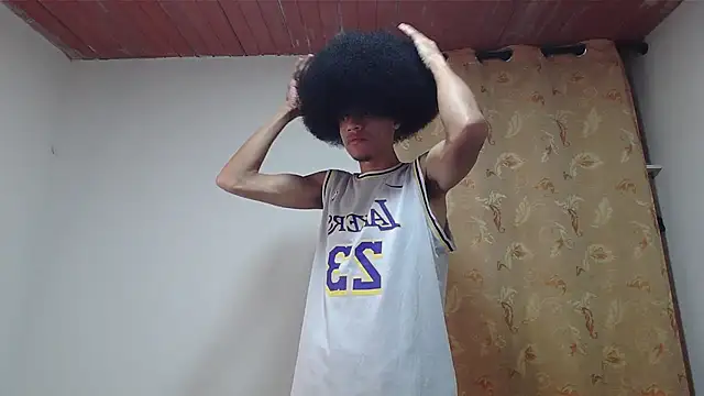 Snapshot of Smith_Gael chatting on 12.15.25 Smith Gael online show from 12.15.25